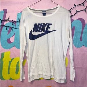 Woman’s White Nike Long Sleeve